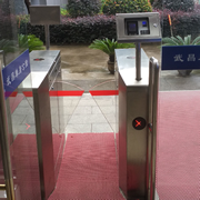 武漢鐵路局武昌單身公寓通道閘系統完成。